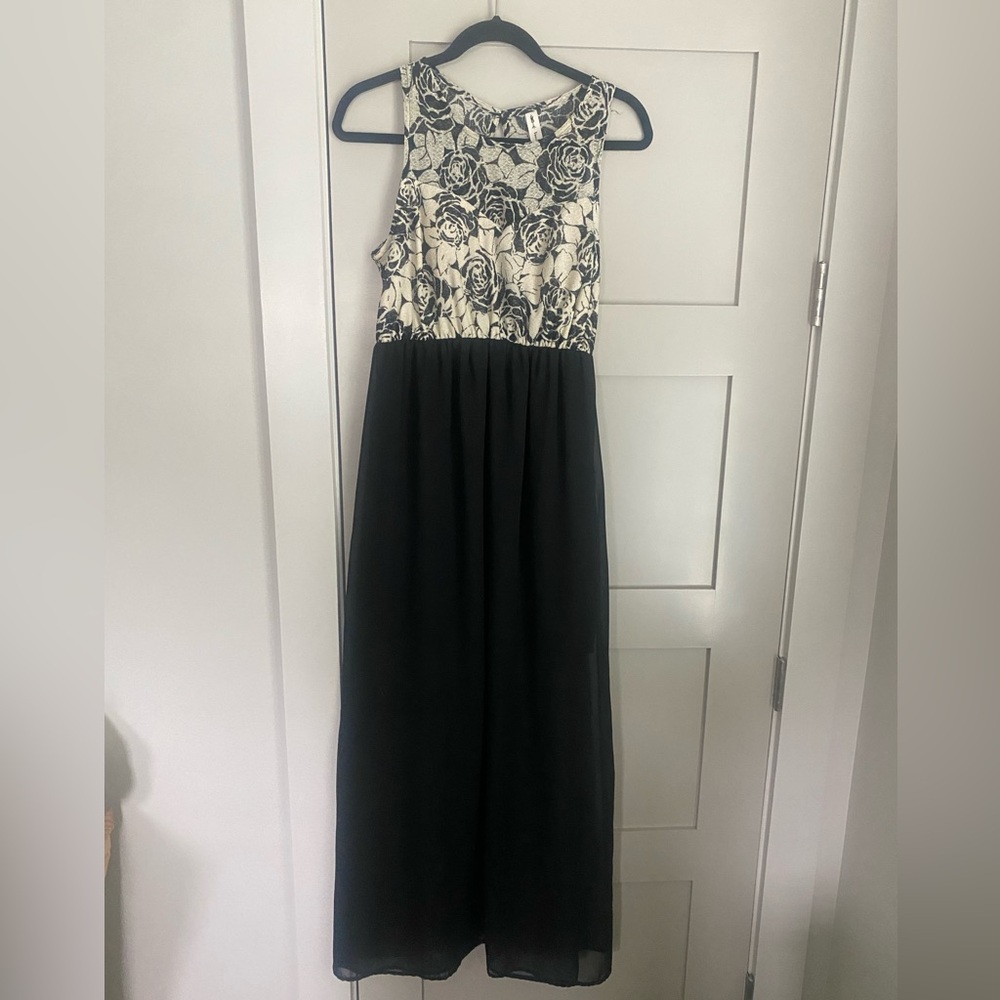 Black and White Floral Maxi Dress